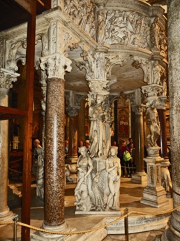 37.Kunstvolle Kanzel 37.Kunstvolle Kanzel